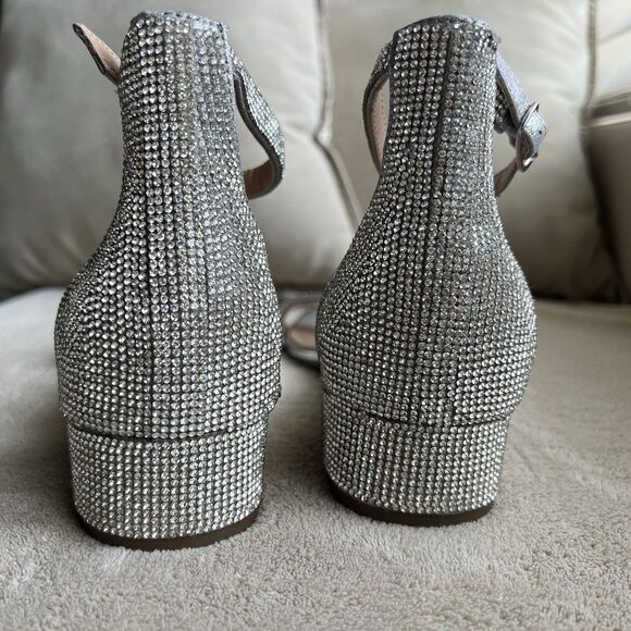 Steve Madden Nava Rhinestone Low Heel Silver Sandal Women 8 M Ankle Strap Square - Picture 10 of 15